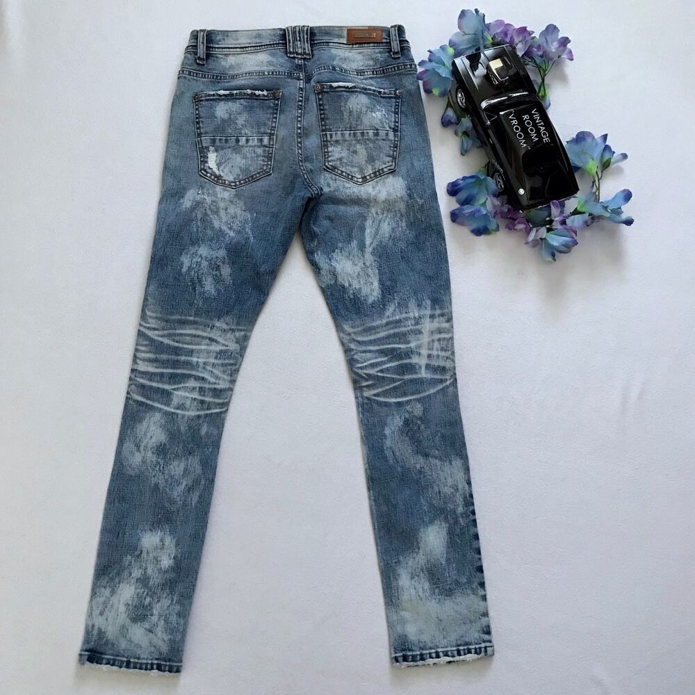 Preme NWOT Rip and Repair Light Wash Skinny Jeans Men 32 - Picture 6 of 9